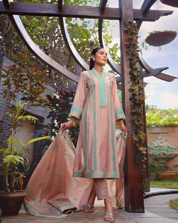 Mahra-Pret Collection