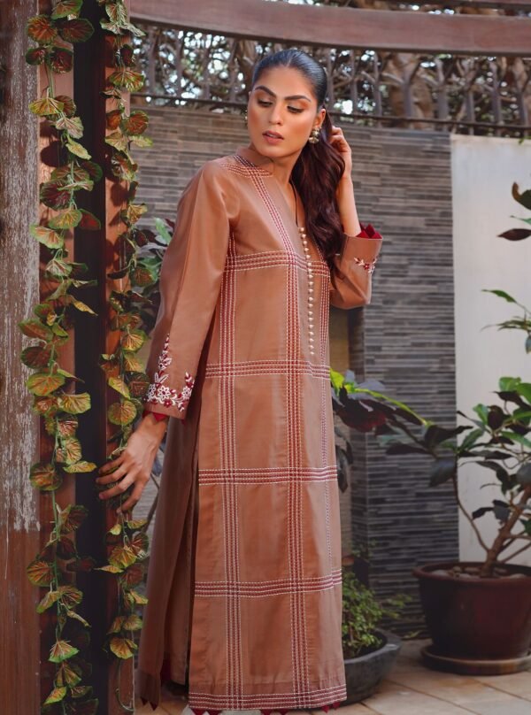 Fariyat-Pret collection